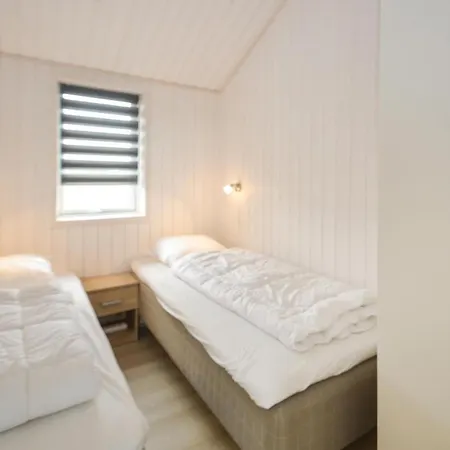 Holiday home Nice In Vaeggerlose With Sauna