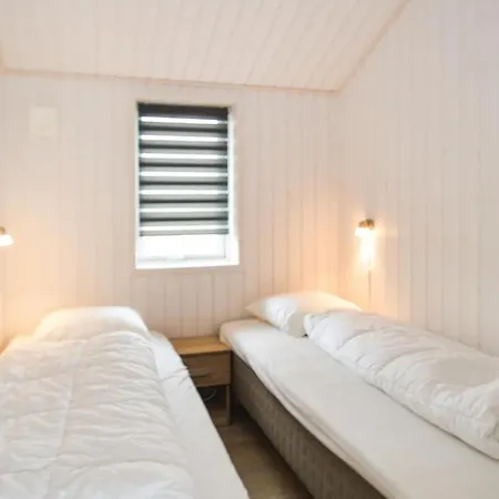 Feriehus Nice In Vaeggerlose With Sauna Bøtø By